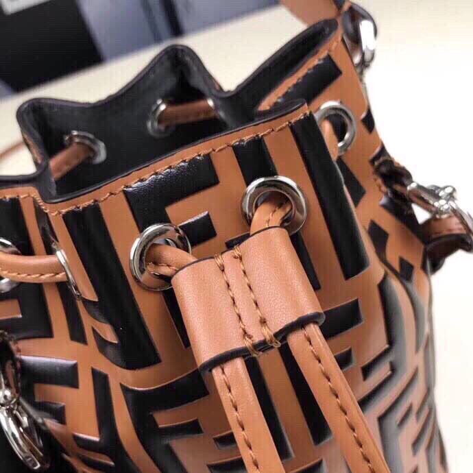 2020SS新作 FENDI フェンディ レディース ショルダーバック スーパーコピー