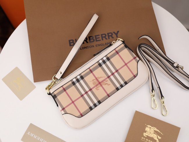 202103SS新作Burberryバーバリー レディース ショルダーバック スーパーコピー