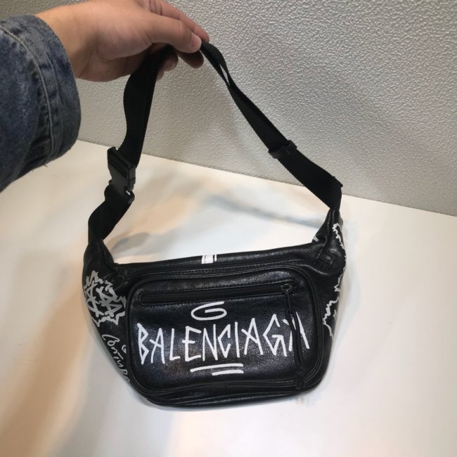 2020SS新作 Balenciaga バレンシアガ メンズ ショルダーバック スーパーコピー