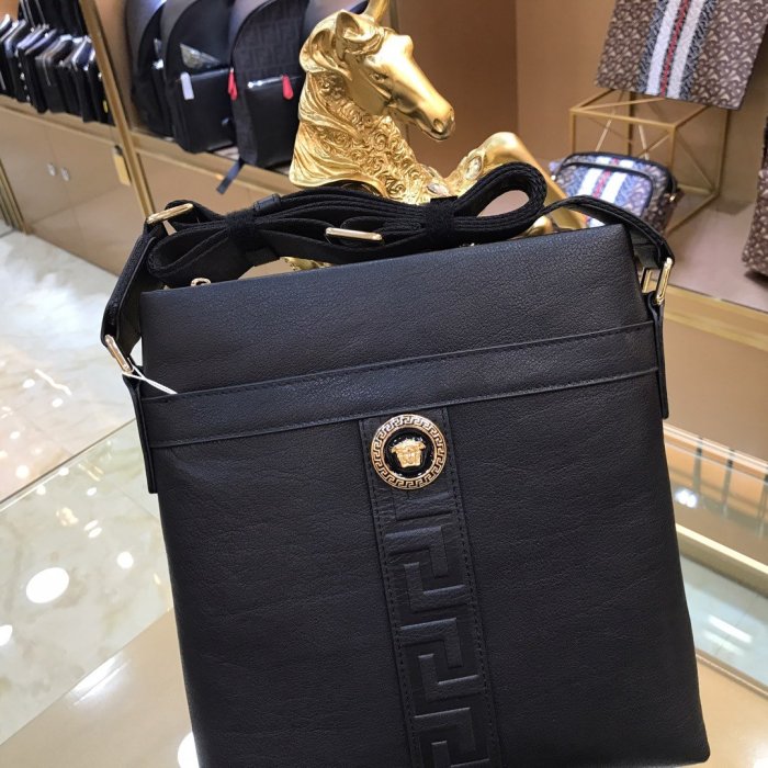 202106SS新作 Versace ヴェルサーチェ メンズ ショルダーバッグ スーパーコピー