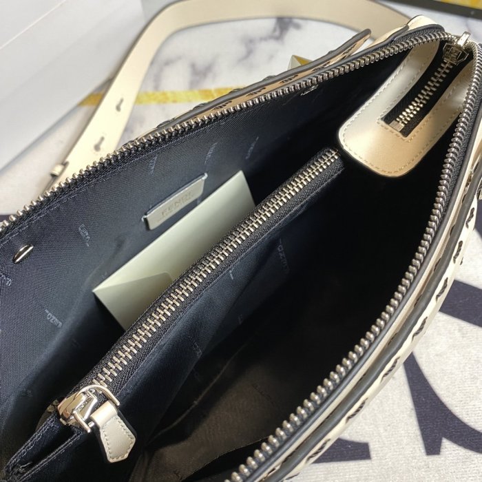 202103SS新作 FENDI フェンディ レディースショルダーバックスーパーコピー