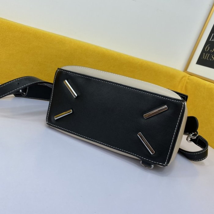 202106SS新作 LOEWE ロエベ レディース ショルダーバッグスーパーコピー