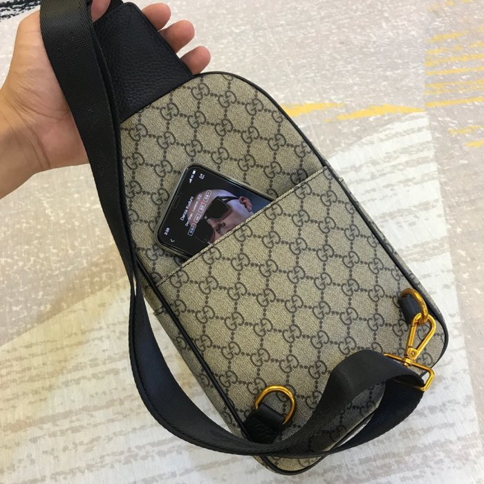 2020SS新作 Gucci グッチ メンズ ショルダーバックスーパーコピー