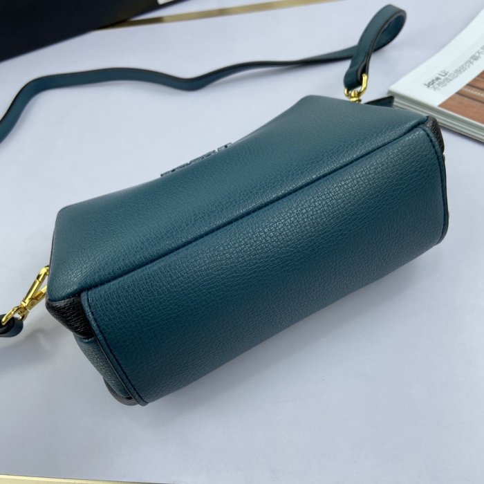 2021SS新作 Prada プラダ レディース ショルダーバックスーパーコピー