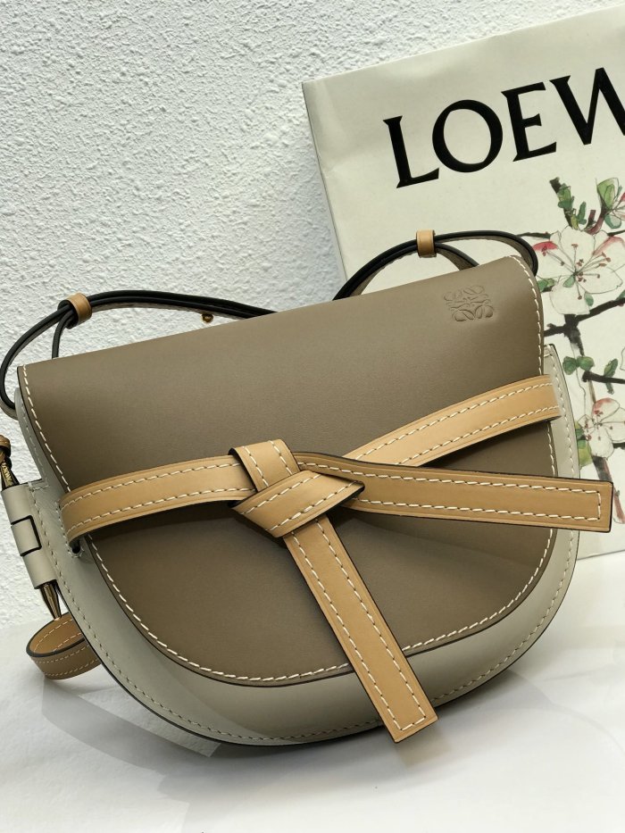202106SS新作 LOEWE ロエベ レディース ショルダーバッグスーパーコピー