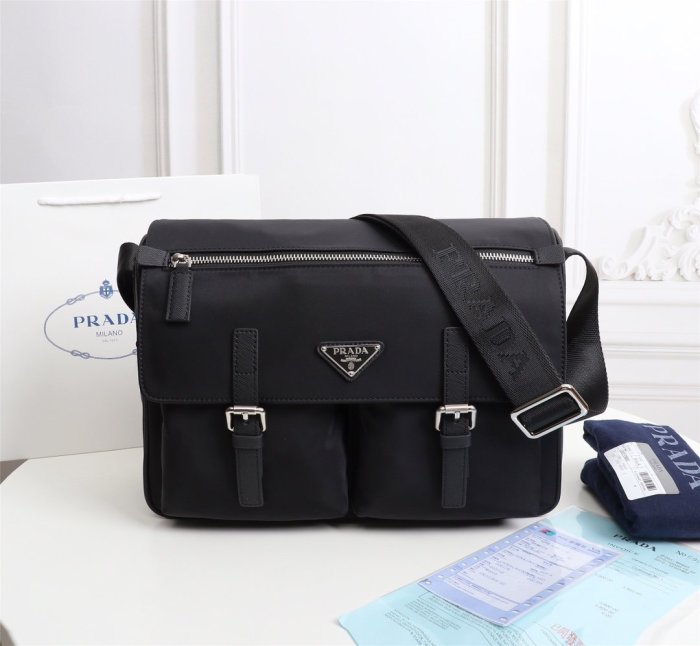 202105SS新作 Prada プラダ メンズ ショルダーバックスーパーコピー
