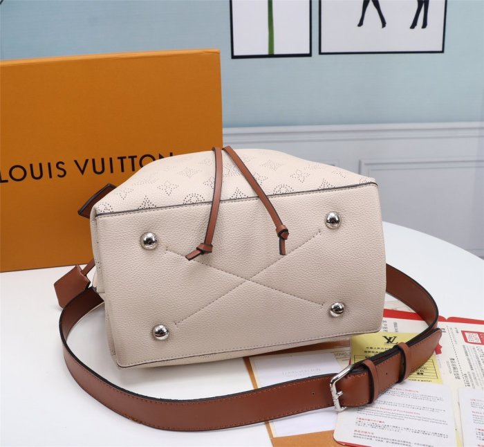 202106SS新作 Louis Vuitton ルイヴィトン レディース ショルダーバック スーパーコピー