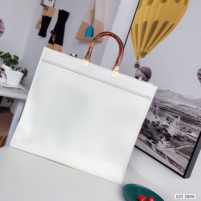 2020SS新作 FENDI フェンディ レディース ハンドバック スーパーコピー