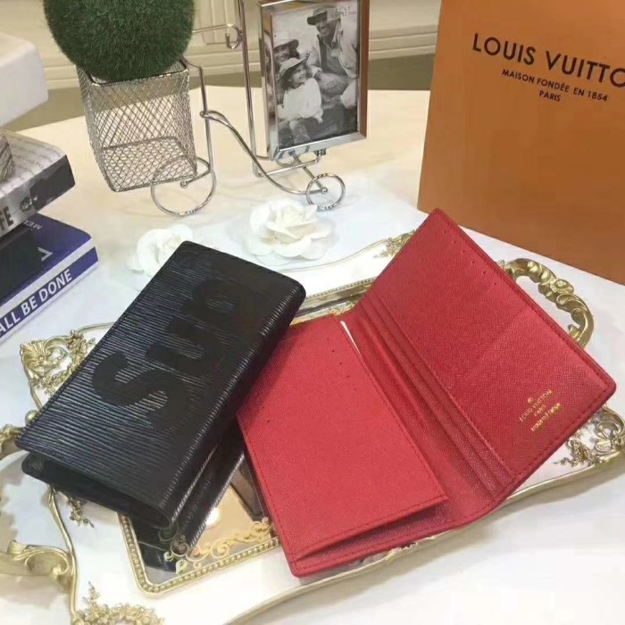 LOUIS VUITTON & Supreme 財布 2色