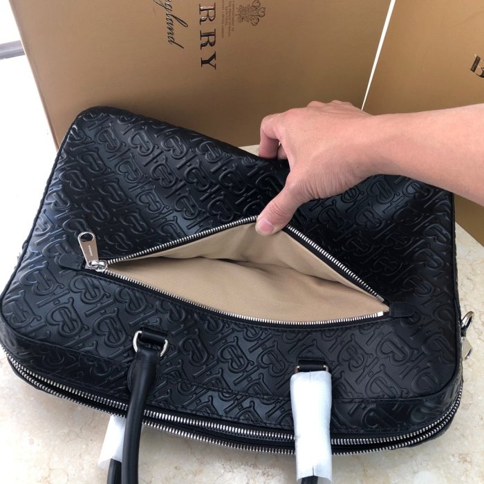 2020SS新作 Burberry バーバリー メンズ ハンドバックスーパーコピー