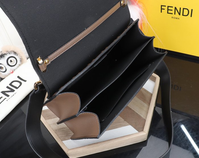 202103SS新作 FENDI フェンディ レディースショルダーバックスーパーコピー