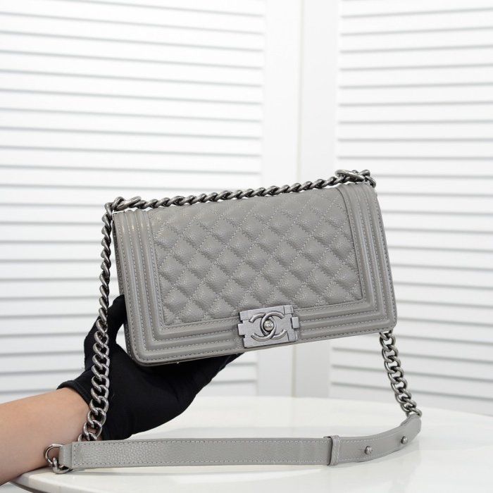 2021SS新作 シャネル Chanel ショルダーバック スーパーコピー