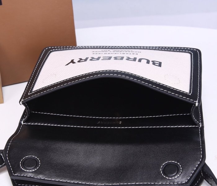 202103SS新作Burberryバーバリー レディース ショルダーバック スーパーコピー