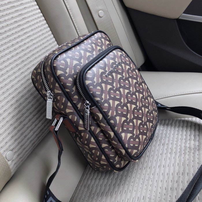 2020SS新作 Burberry バーバリー メンズ ショルダーバック スーパーコピー