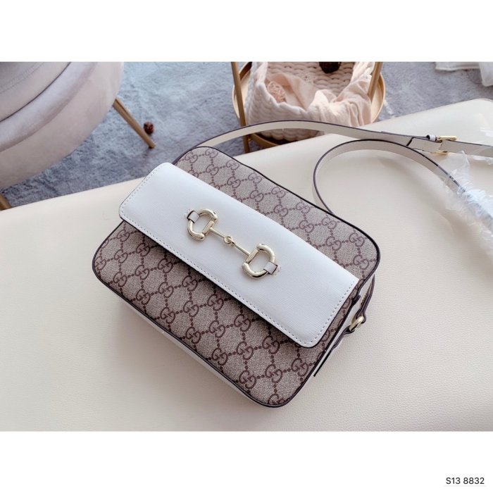 2021SS新作Gucci グッチ レディースショルダーバッグスーパーコピー