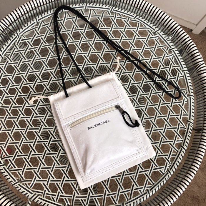 202103SS新作 Balenciaga バレンシアガ レディース ショルダーバックスーパーコピー