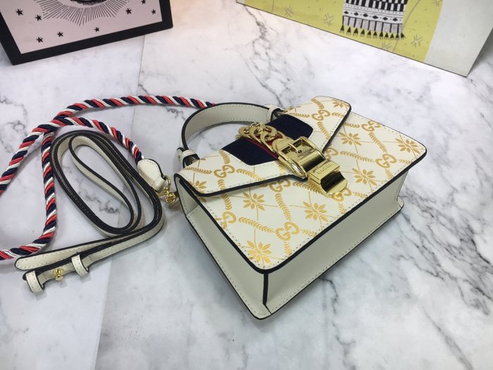 2021SS新作Gucci グッチ レディースショルダーバッグスーパーコピー