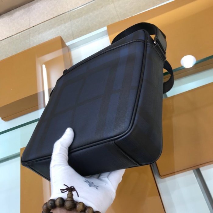 2020SS新作 Burberry バーバリー メンズ ショルダーバック スーパーコピー