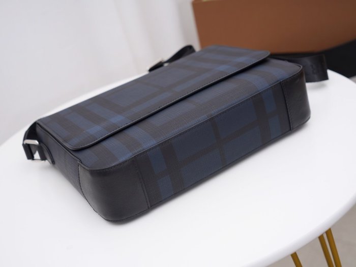 202103SS新作 Burberry バーバリー メンズ ショルダーバック スーパーコピー