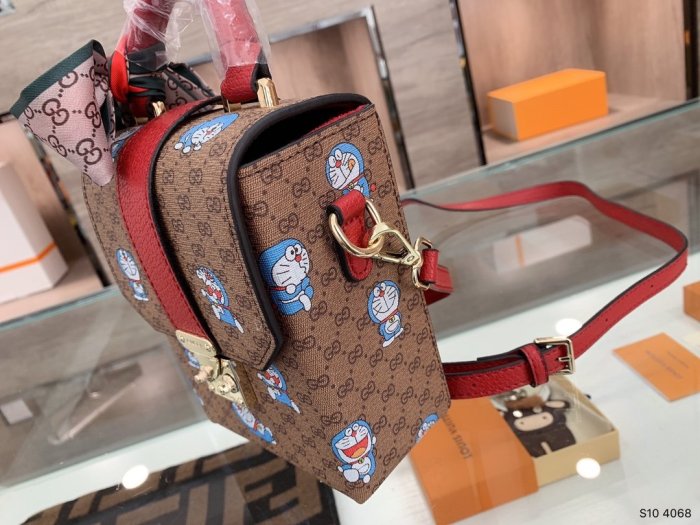 202103SS新作Gucci グッチ レディースショルダーバッグスーパーコピー
