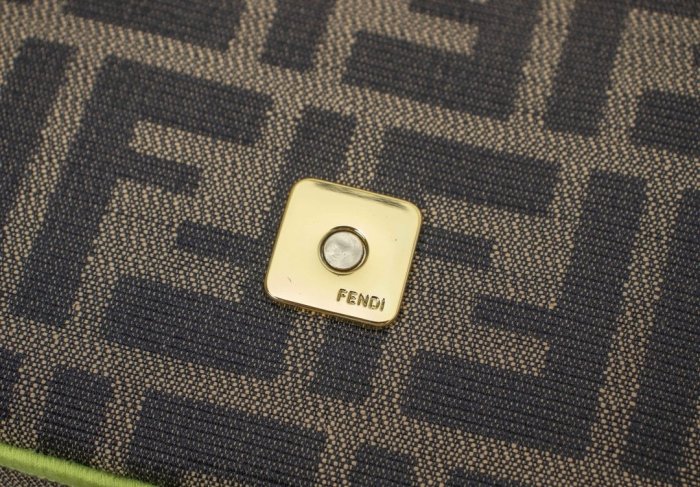 202103SS新作 FENDI フェンディ レディースショルダーバックスーパーコピー