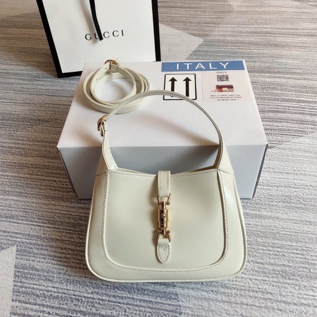 2021SS新作Gucci グッチ レディースショルダーバッグスーパーコピー