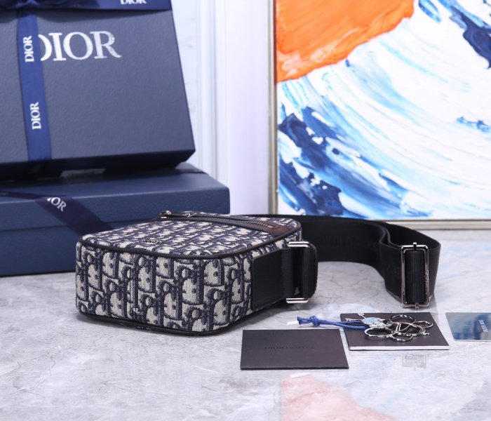 2021SS新作 Dior ディオール メンズ ショルダーバック スーパーコピー