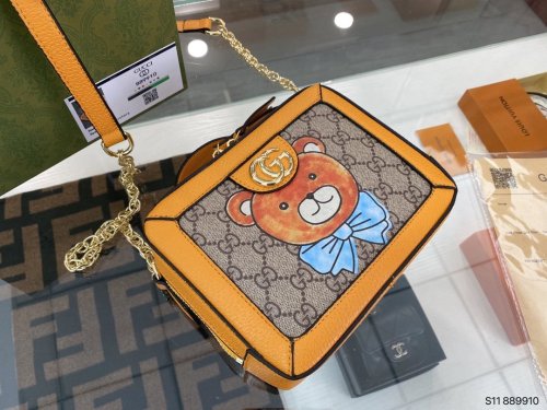 202103SS新作Gucci グッチ レディースショルダーバッグスーパーコピー