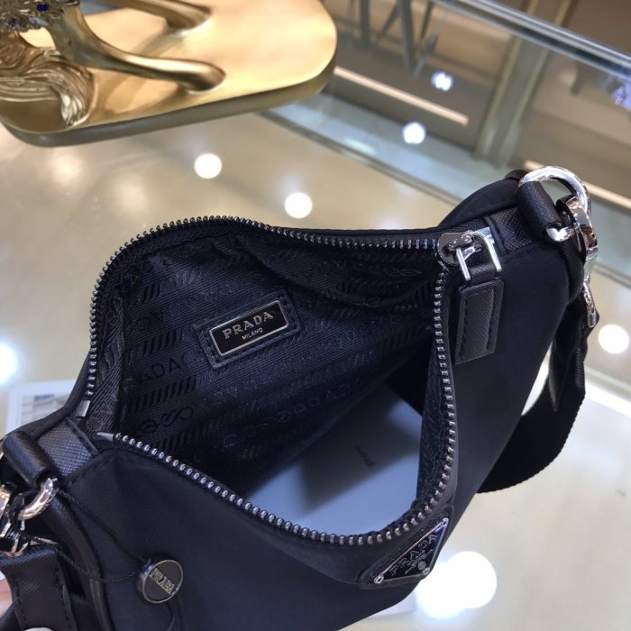 202103SS新作 メンズ Prada プラダ ショルダーバックスーパーコピー