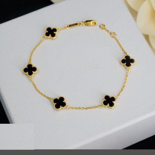 Van Cleef & Arpels ヴァン クリーフ＆アーペル ブレスレット/カフブレス Van-025