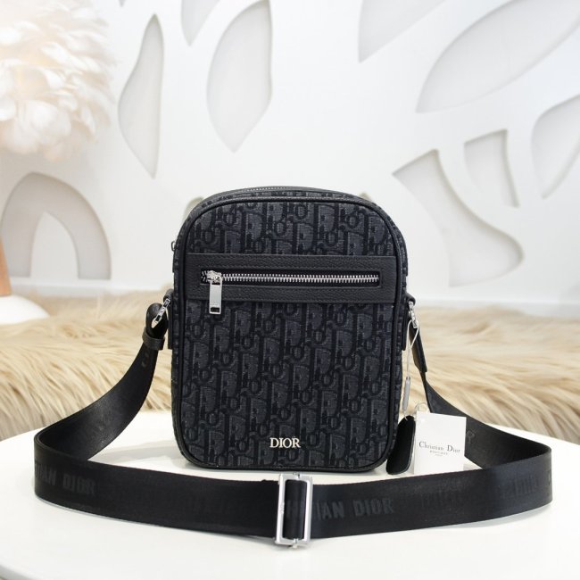 2021SS新作 Dior ディオール メンズ ショルダーバック スーパーコピー