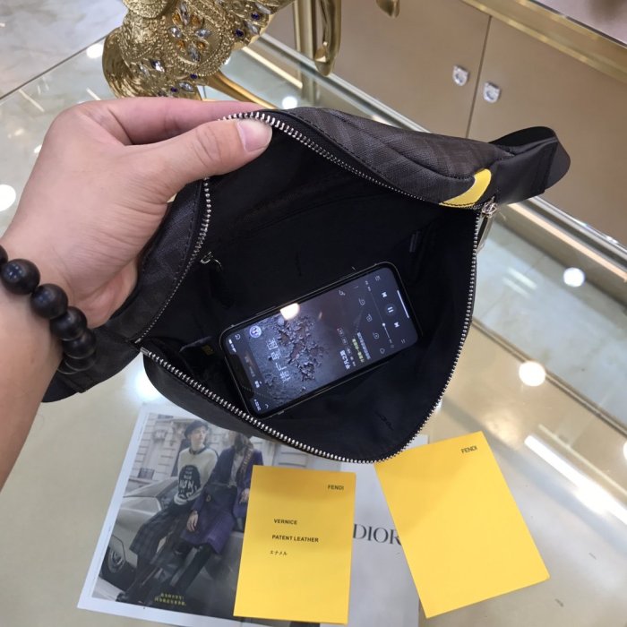 2021SS新作 FENDI フェンディ ショルダーバック スーパーコピー