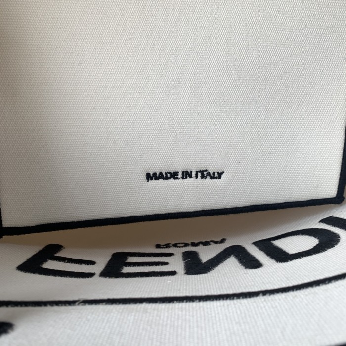 2020SS新作 FENDI フェンディ レディース ショルダーバック スーパーコピー