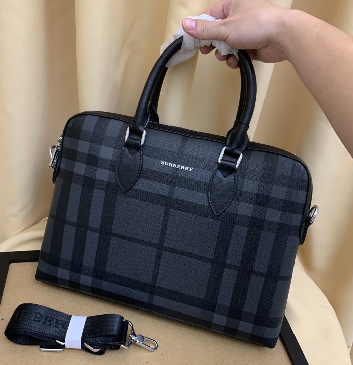2020SS新作 Burberry バーバリー メンズ ハンドバックスーパーコピー