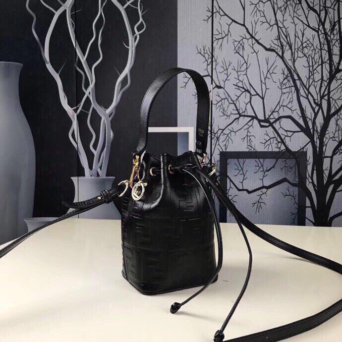 2020SS新作 FENDI フェンディ レディース ショルダーバック スーパーコピー