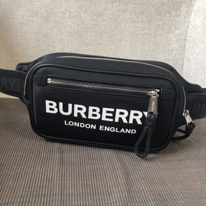 2021SS新作 Burberry バーバリー メンズ ショルダーバック スーパーコピー