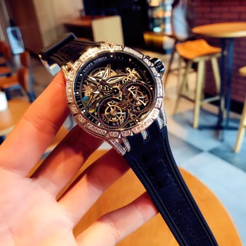 2020SS新作ROGER DUBUISロジェデュブイメンズ時計 スーパーコピー 2色