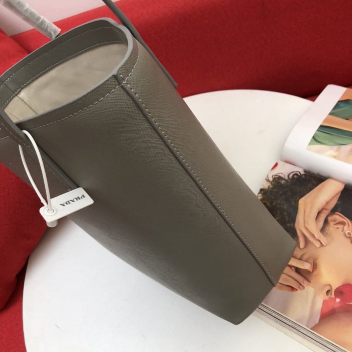 2021SS新作 Prada プラダ レディース ショルダーバックスーパーコピー