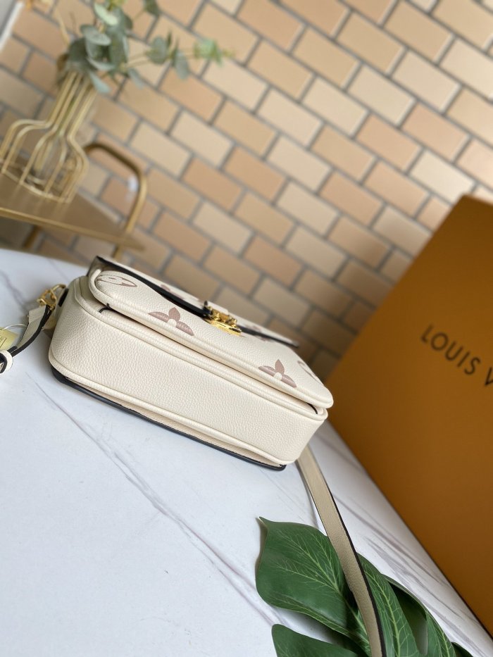 202105SS新作 Louis Vuitton ルイヴィトン レディース ショルダーバック スーパーコピー