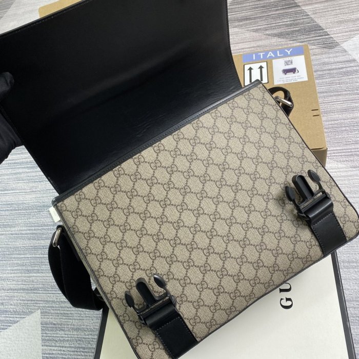 2021SS新作 Gucci グッチ メンズ ショルダーバックスーパーコピー