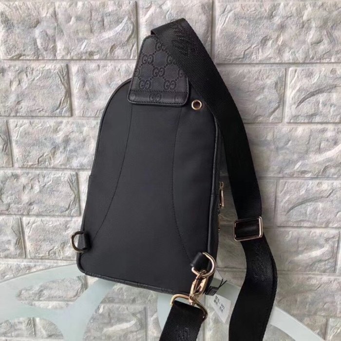 2020SS新作 Gucci グッチ メンズ ショルダーバックスーパーコピー
