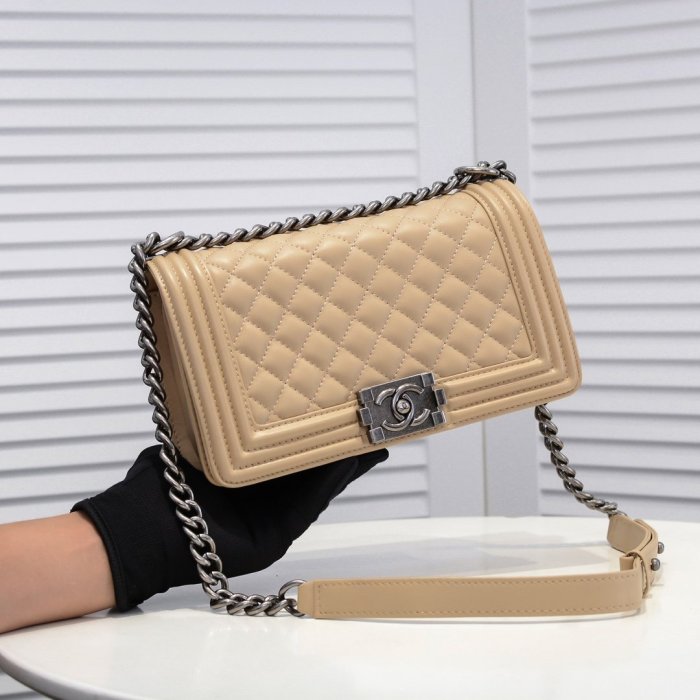 2021SS新作 シャネル Chanel ショルダーバック スーパーコピー