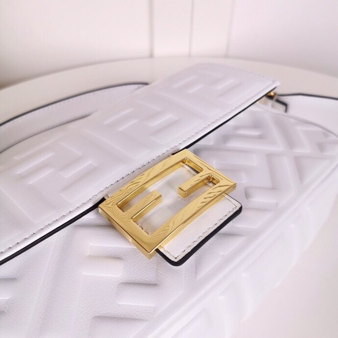 2020SS新作 FENDI フェンディ レディース ショルダーバック スーパーコピー