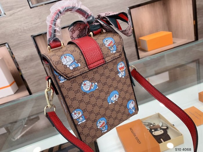 202103SS新作Gucci グッチ レディースショルダーバッグスーパーコピー