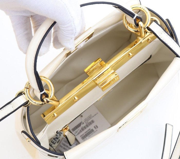2020SS新作 FENDI フェンディ レディース ショルダーバック スーパーコピー