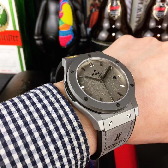 2020SS新作HUBLOT ウブロメンズ時計 スーパーコピー 4色