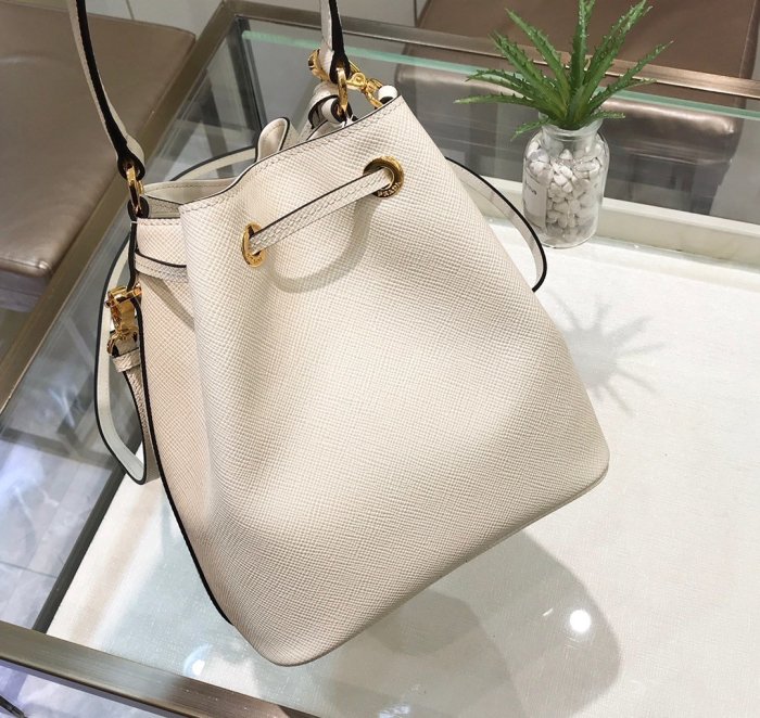 202103SS新作 Prada プラダ レディース ショルダーバックスーパーコピー