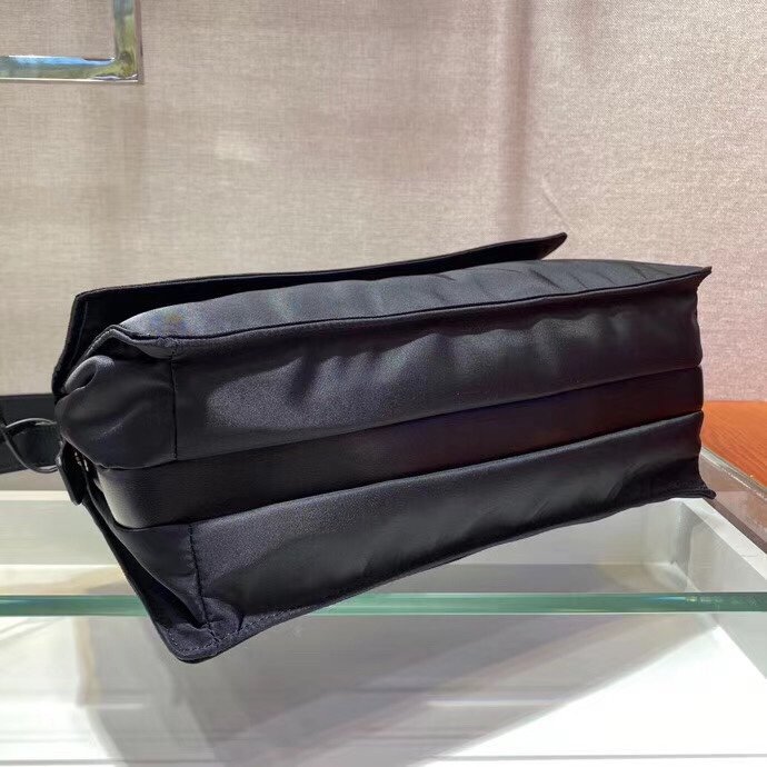 2021SS新作 メンズ Prada プラダショルダーバッグスーパーコピー