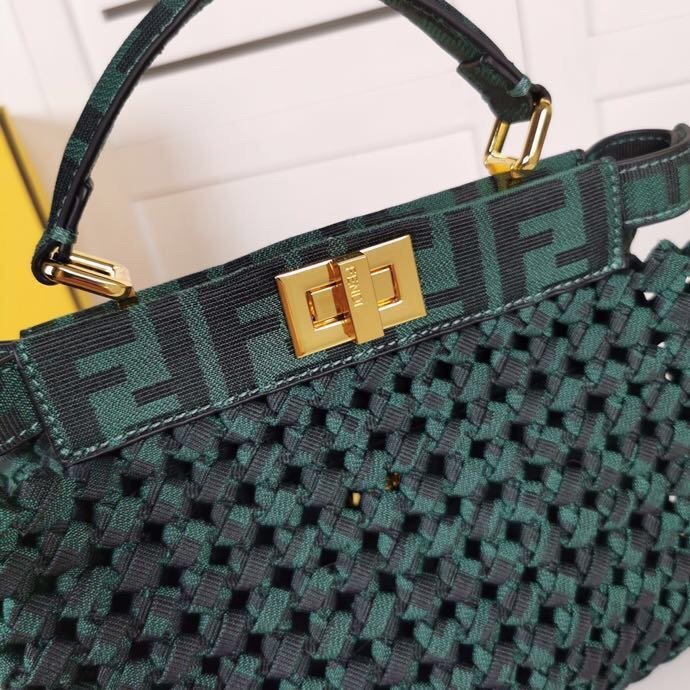 2020SS新作 FENDI フェンディ レディース ショルダーバック スーパーコピー