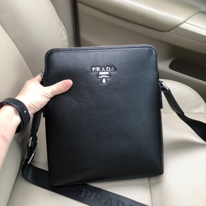 2021SS新作 メンズ Prada プラダショルダーバッグスーパーコピー